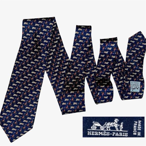 HERMES Men's Hermès Silk Tie 5658 EA Polar Bear All Over Motif Made in France - Picture 1 of 9